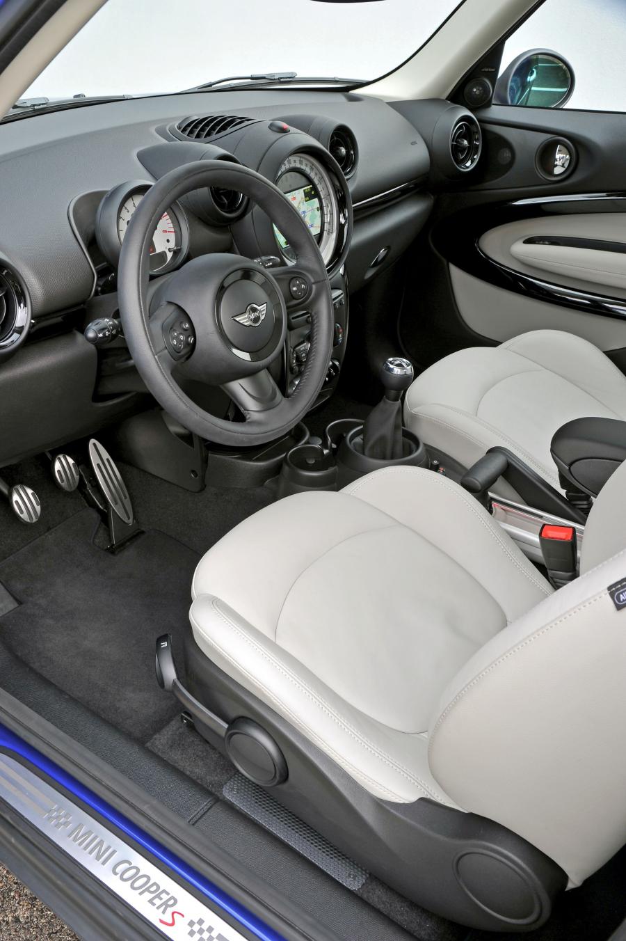  Mini Paceman Cooper S 2012 года  (фото 53 из 444)